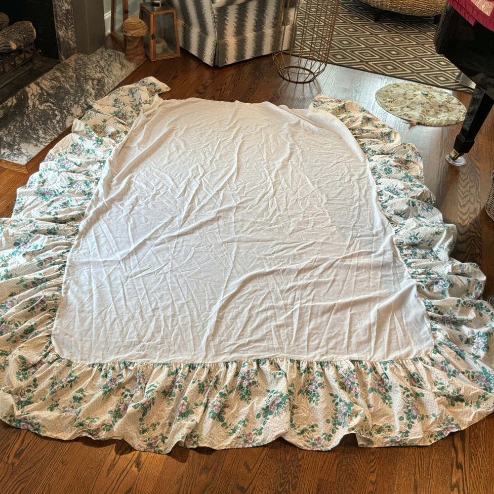 Vintage Laura Ashley Lavender "Louise" Floral Bed Skirt Ruffle Cottagecore Full